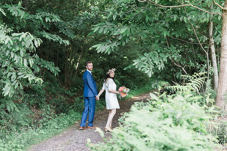Indie Hand Made Outdoor Woodland Wedding http://www.ilariapetrucci.co.uk/