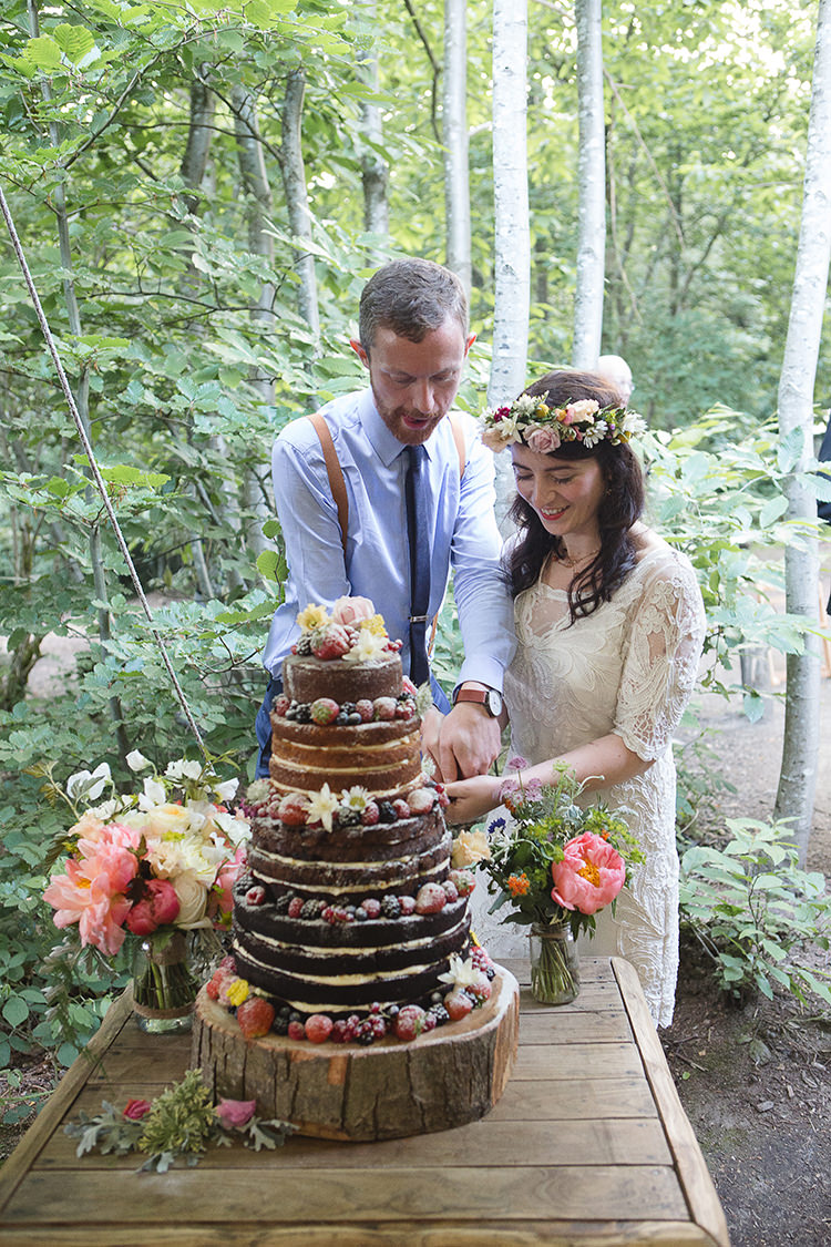 Indie Hand Made Outdoor Woodland Wedding http://www.ilariapetrucci.co.uk/