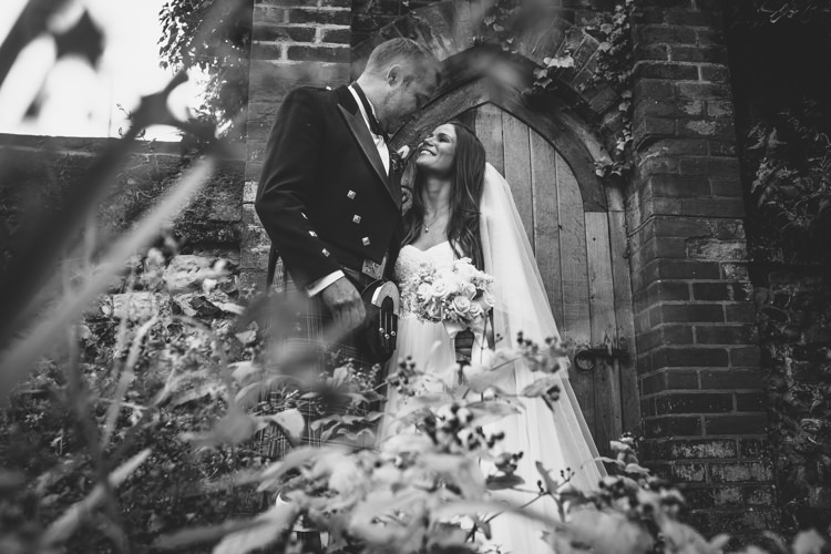 Floral Country Folk Wedding http://www.colinclay.com/