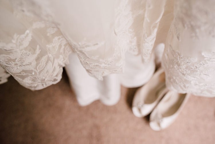 Fairytale Whimsical Burgundy Gold Wedding http://www.victoriatyrrellphotography.com/