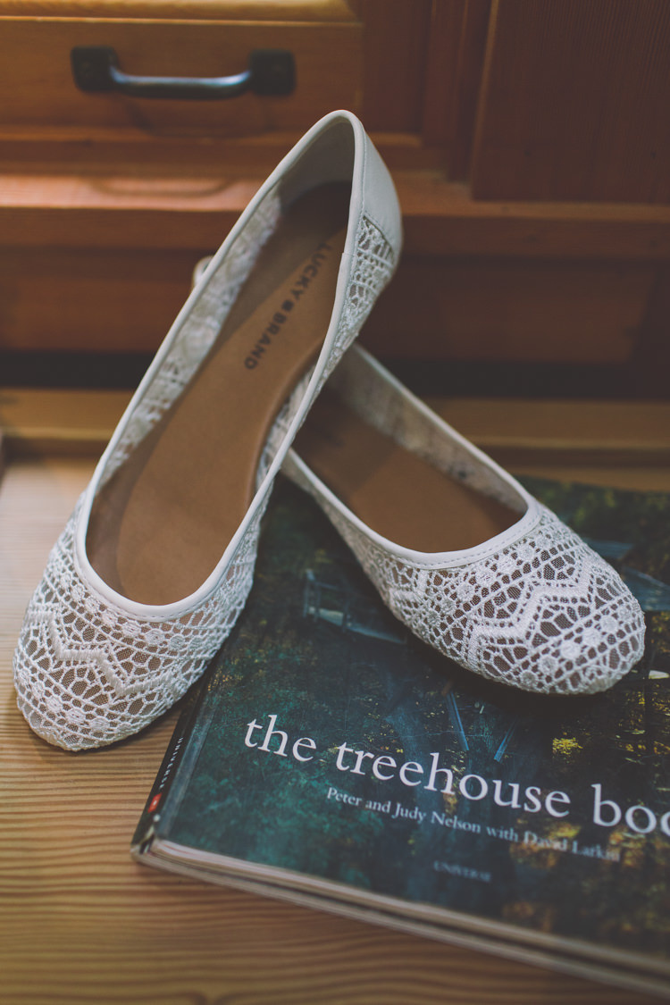 Crochet Shoes Bride Bridal Treehouse Forest Wedding Washington http://stacypaulphotography.com/