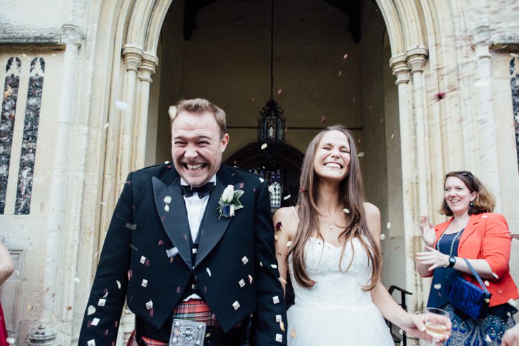 Confetti Throw Bride Groom Floral Country Folk Wedding http://www.colinclay.com/