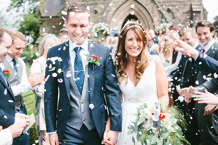 Stylish Outdoor Tipi Wedding http://www.danhoughphoto.com/