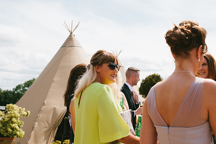 Stylish Outdoor Tipi Wedding http://www.danhoughphoto.com/