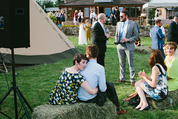 Stylish Outdoor Tipi Wedding http://www.danhoughphoto.com/