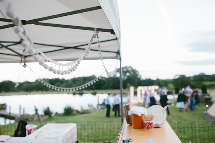 Stylish Outdoor Tipi Wedding http://www.danhoughphoto.com/