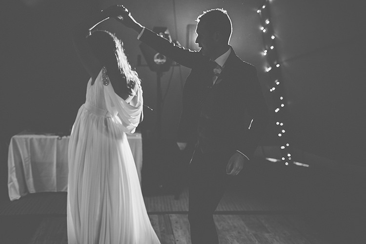 Stylish Outdoor Tipi Wedding http://www.danhoughphoto.com/