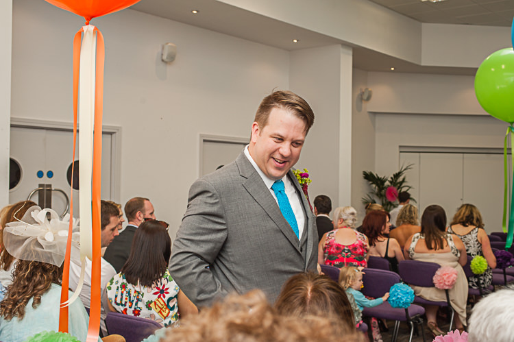 Riverside DIY Colourful Wedding http://www.robfarrellphotography.uk/