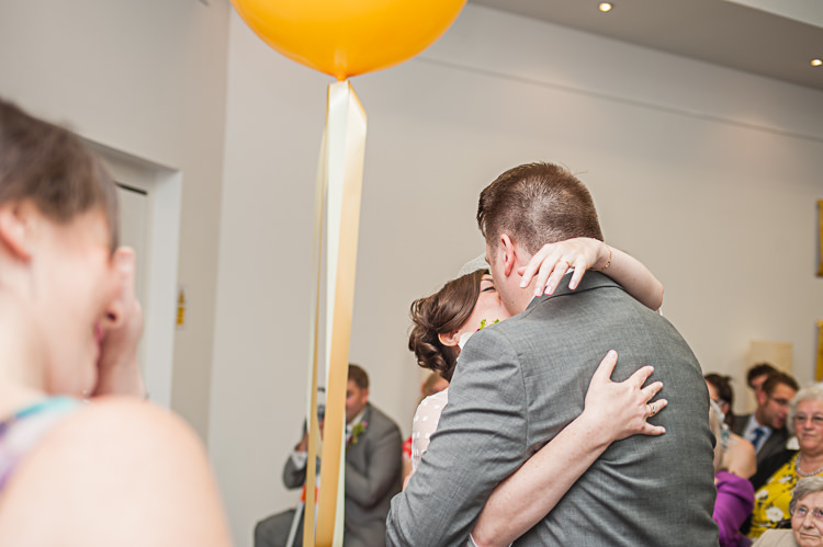 Riverside DIY Colourful Wedding http://www.robfarrellphotography.uk/