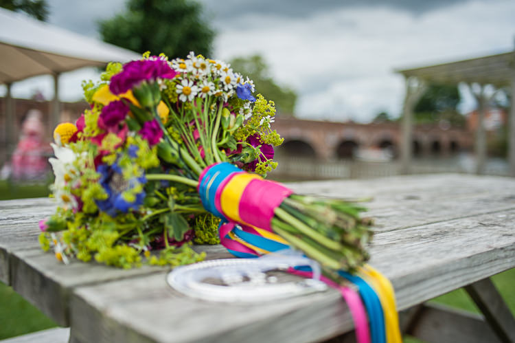 Riverside DIY Colourful Wedding http://www.robfarrellphotography.uk/