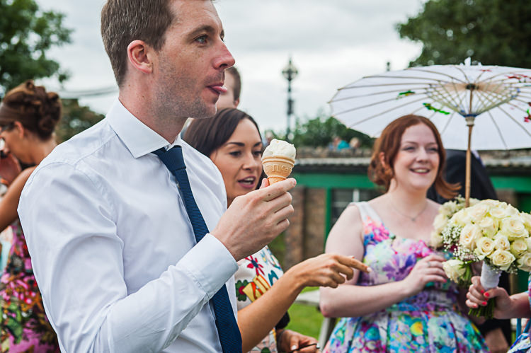 Riverside DIY Colourful Wedding http://www.robfarrellphotography.uk/