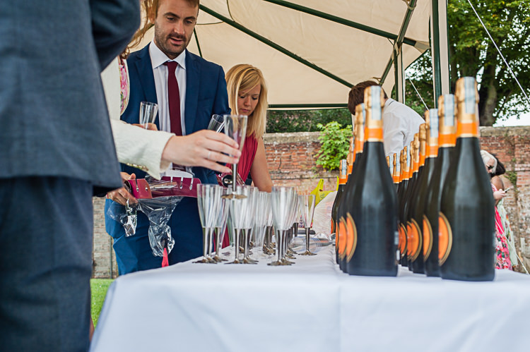 Riverside DIY Colourful Wedding http://www.robfarrellphotography.uk/