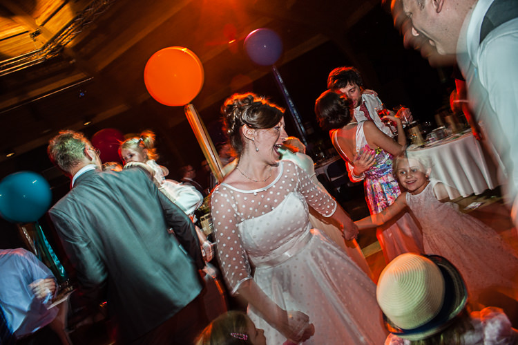 Riverside DIY Colourful Wedding http://www.robfarrellphotography.uk/
