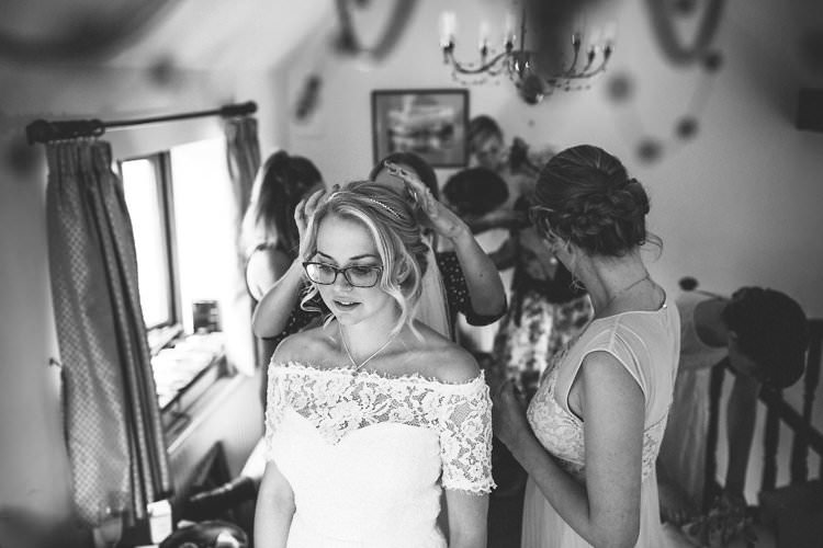 Bride Groom Wedding Glasses http://www.redonblonde.com/