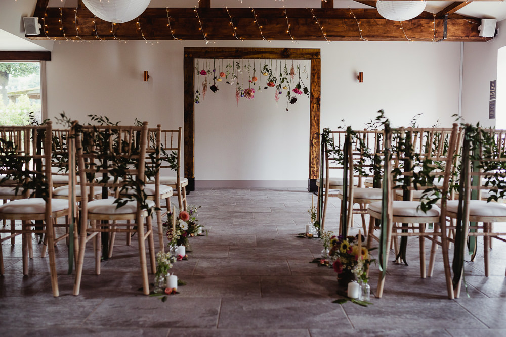 Backdrop Idea Wedding Suspended Flowers Fly On The Wall Photography