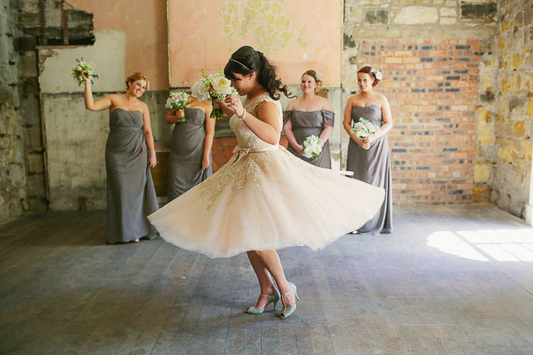 Rustic Laid Back Tipi Wedding http://helenrussellphotography.co.uk/