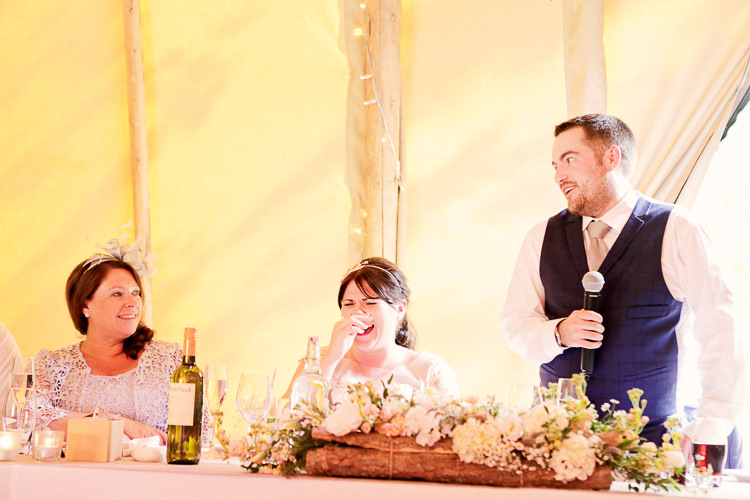 Rustic Laid Back Tipi Wedding http://helenrussellphotography.co.uk/