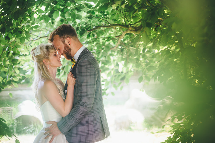 Local DIY Yellow Barn Wedding http://www.brettsymesphotography.co.uk/