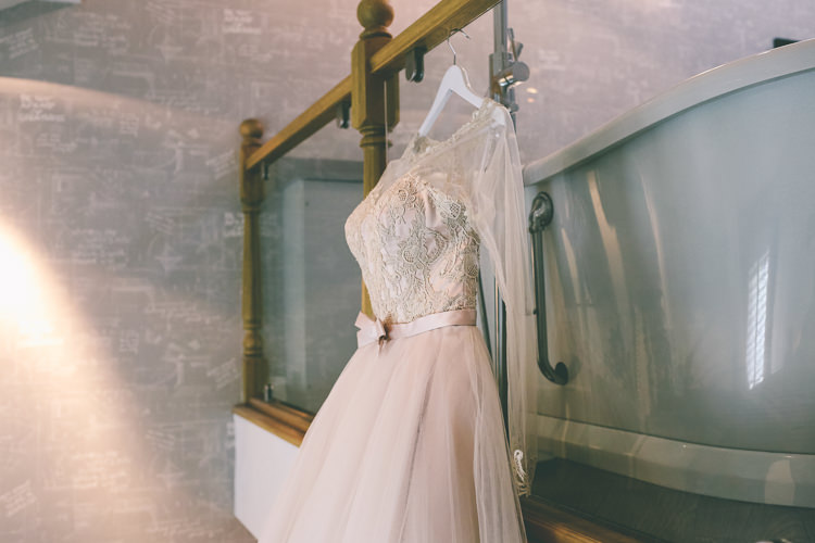 Quirky Vintage Zoo Wedding http://www.emmaboileau.co.uk/