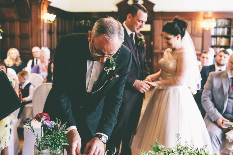 Quirky Vintage Zoo Wedding http://www.emmaboileau.co.uk/