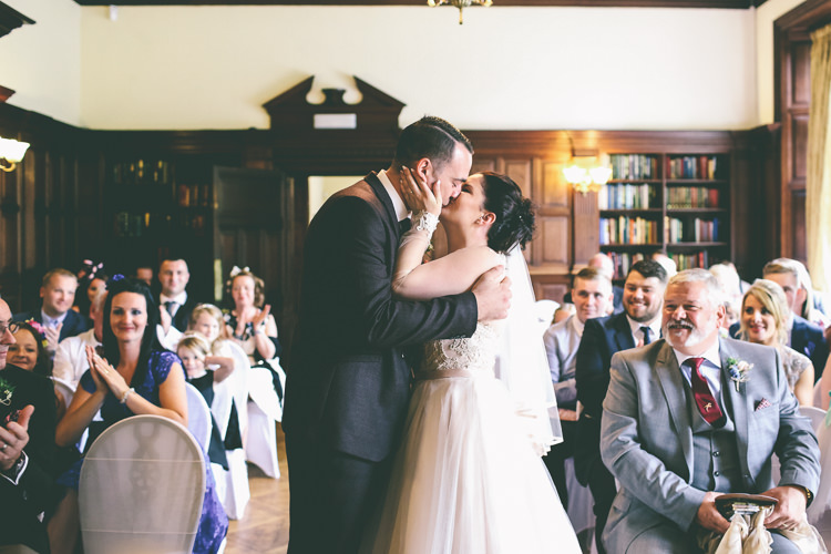 Quirky Vintage Zoo Wedding http://www.emmaboileau.co.uk/