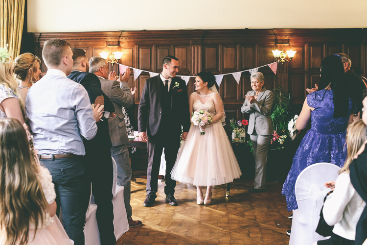 Quirky Vintage Zoo Wedding http://www.emmaboileau.co.uk/