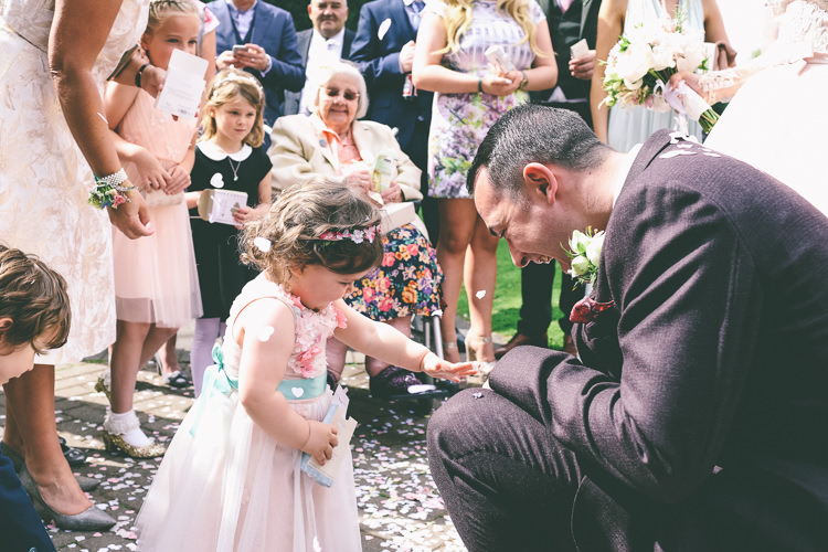 Quirky Vintage Zoo Wedding http://www.emmaboileau.co.uk/