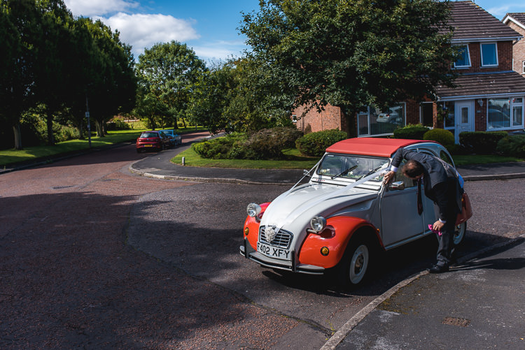 VW Beetle Mismatched Farm Tipi Wedding http://www.andrewkeher.co.uk/