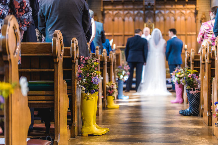 Welly Wellies Flowers Aisle Pew Ends Mismatched Farm Tipi Wedding http://www.andrewkeher.co.uk/