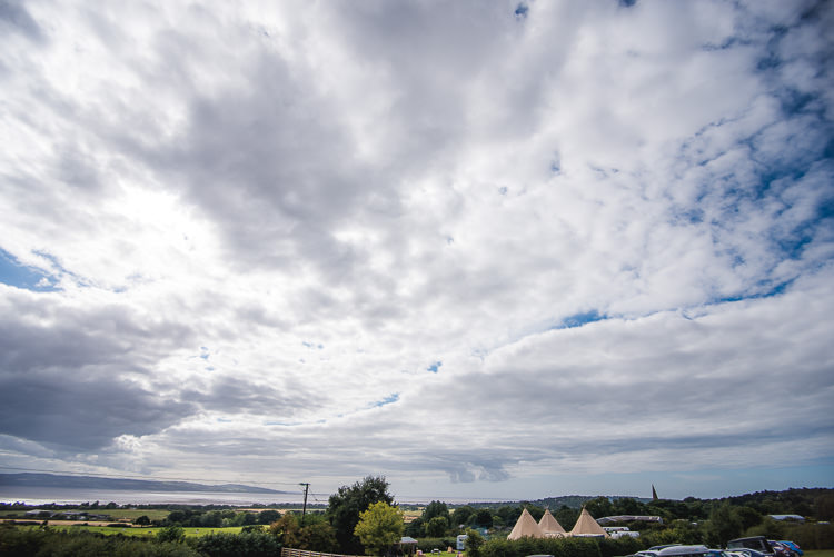 Mismatched Farm Tipi Wedding http://www.andrewkeher.co.uk/