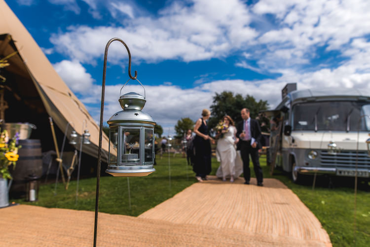 Mismatched Farm Tipi Wedding http://www.andrewkeher.co.uk/