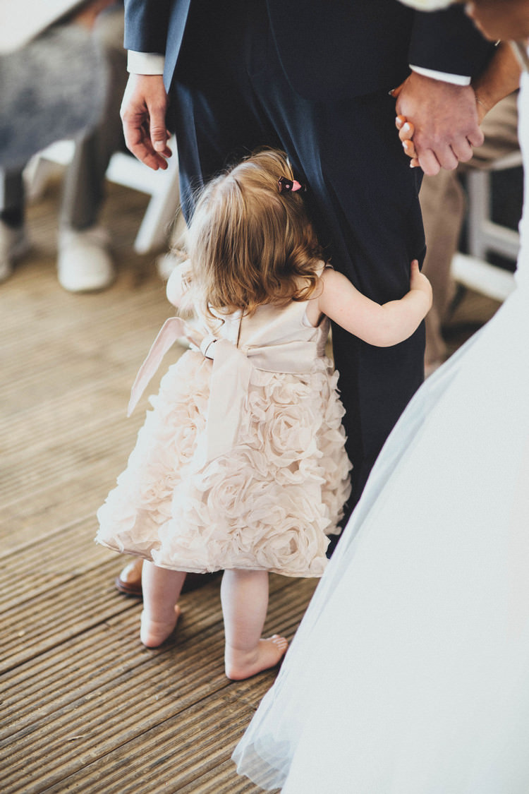 Casual Beach Dusky Pink Wedding http://www.alipaul.com/