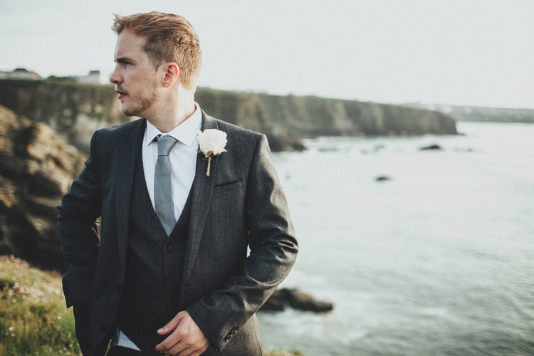 Casual Beach Dusky Pink Wedding http://www.alipaul.com/