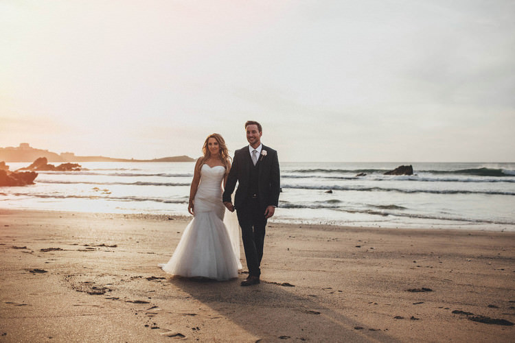 Casual Beach Dusky Pink Wedding http://www.alipaul.com/