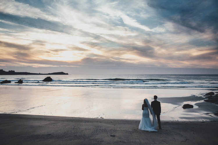Casual Beach Dusky Pink Wedding http://www.alipaul.com/