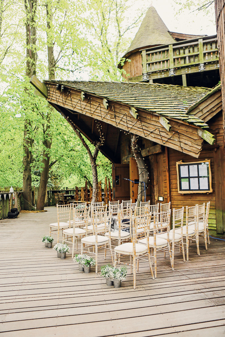 Alnwick Garden Outdoor Rustic Treehouse Wedding http://helenrussellphotography.co.uk/