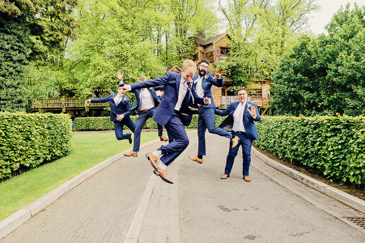 Rustic Treehouse Wedding http://helenrussellphotography.co.uk/