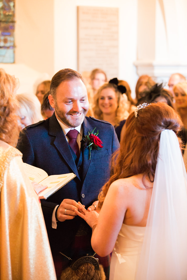 Rustic Autumn Halloween Wedding http://www.samrileyphotography.co.uk/