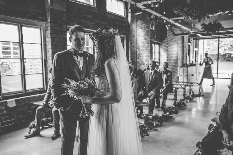 Industrial Indie Autumn City Wedding http://www.elliegracephotography.co.uk/