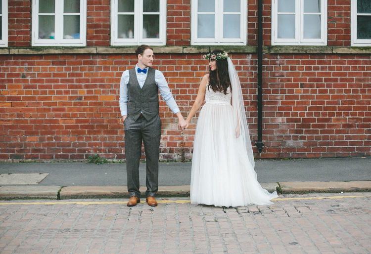 Industrial Indie Autumn City Wedding http://www.elliegracephotography.co.uk/
