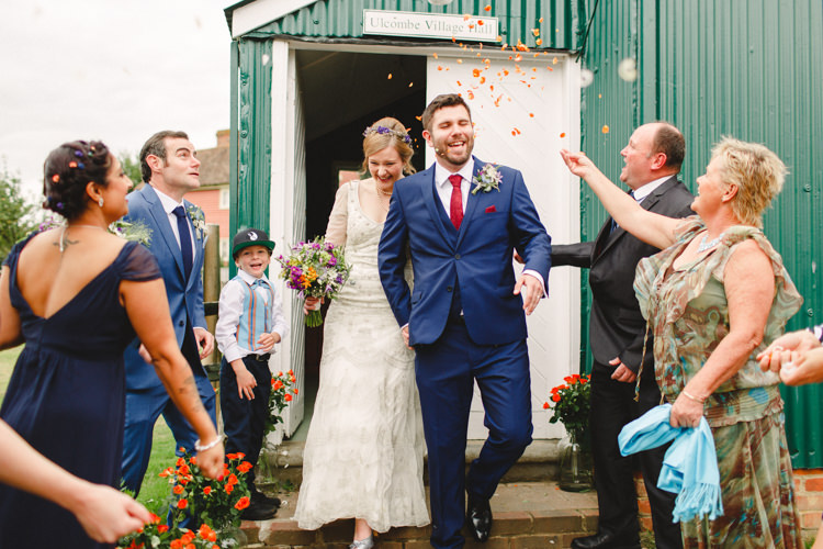 Confetti Throw Charming Floral Filled Wedding http://www.francessales.co.uk/