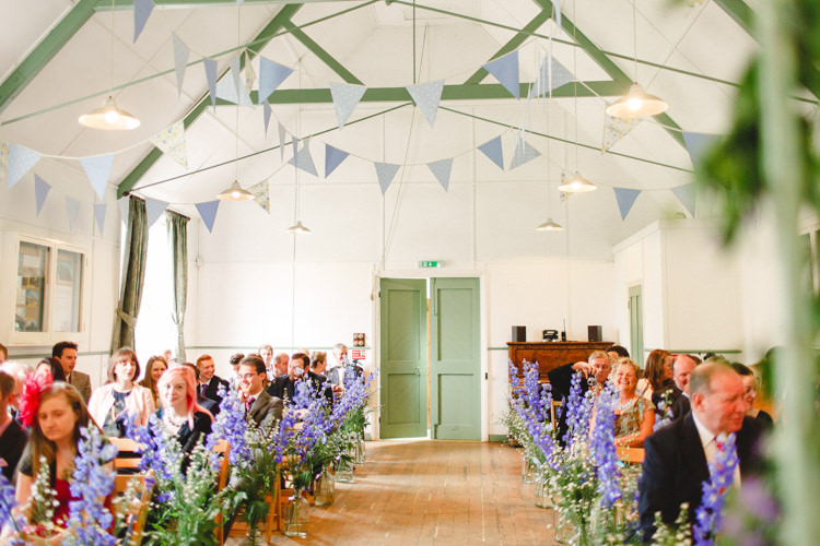 Kent Life Bunting Charming Floral Filled Wedding http://www.francessales.co.uk/