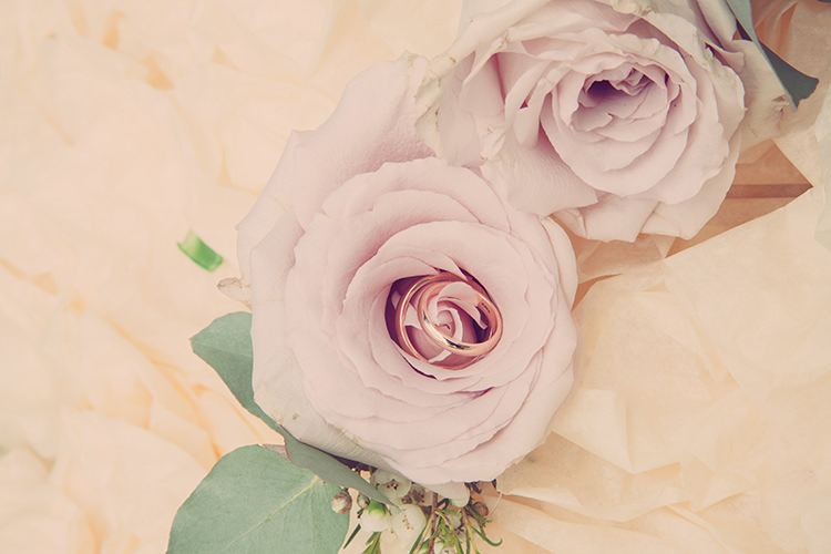 Glastonbury Festival Garden Party Wedding http://www.tommyreynoldsweddings.co.uk/