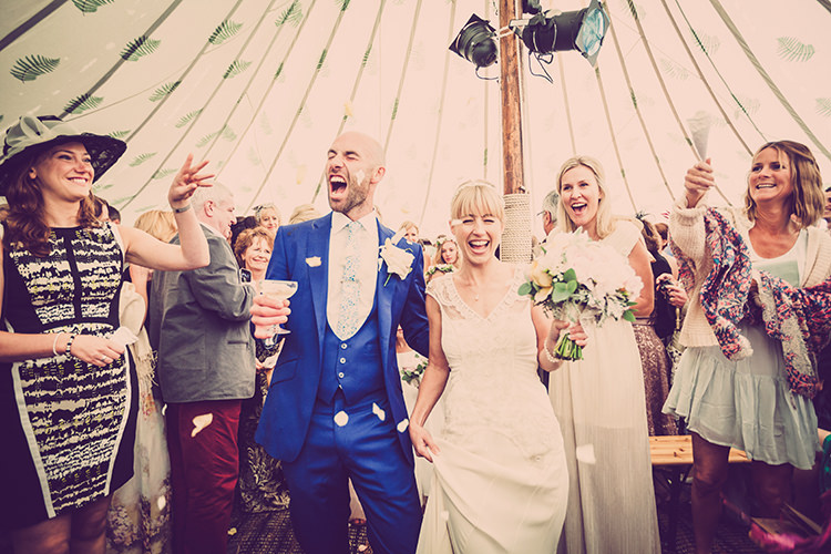 Confetti Throw Glastonbury Festival Garden Party Wedding http://www.tommyreynoldsweddings.co.uk/