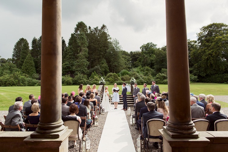 Romantic Metallic Blush Wedding http://www.craigsandersphotography.co.uk/