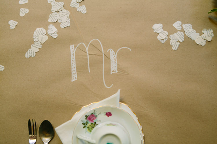 Brown Paper Kraft Place Setting White Pen Cloths Crafty Yellow Vintage Village Hall Wedding http://www.suekwiatkowska.com/