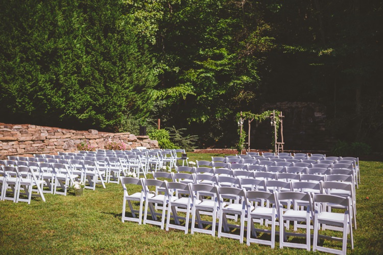 Whimsical Woodland Earthy Wedding Georgia http://www.ambercatherphotography.com/