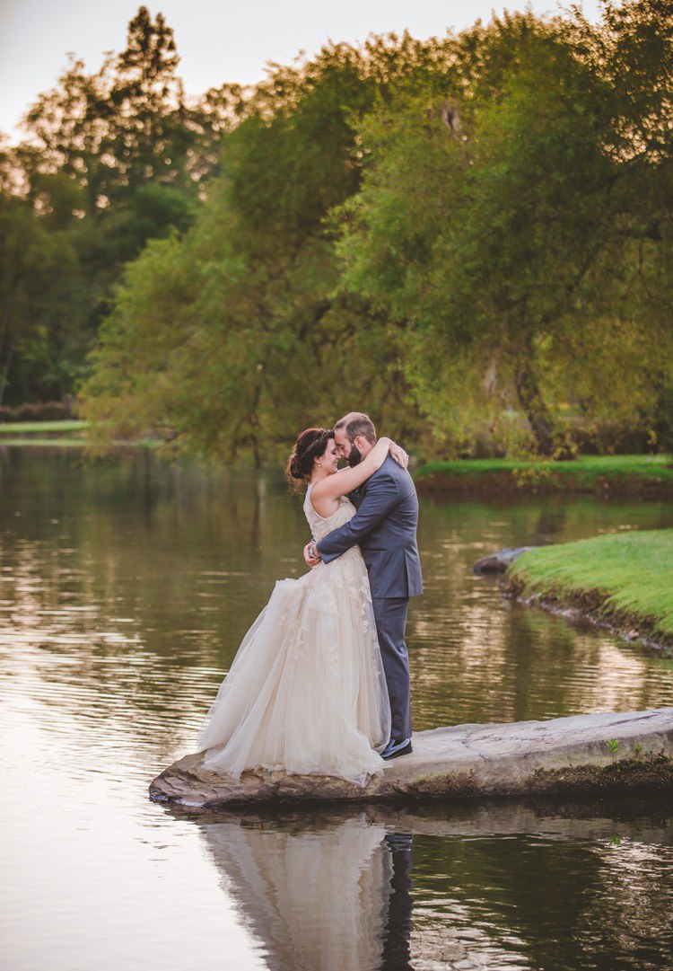 Whimsical Woodland Earthy Wedding Georgia http://www.ambercatherphotography.com/