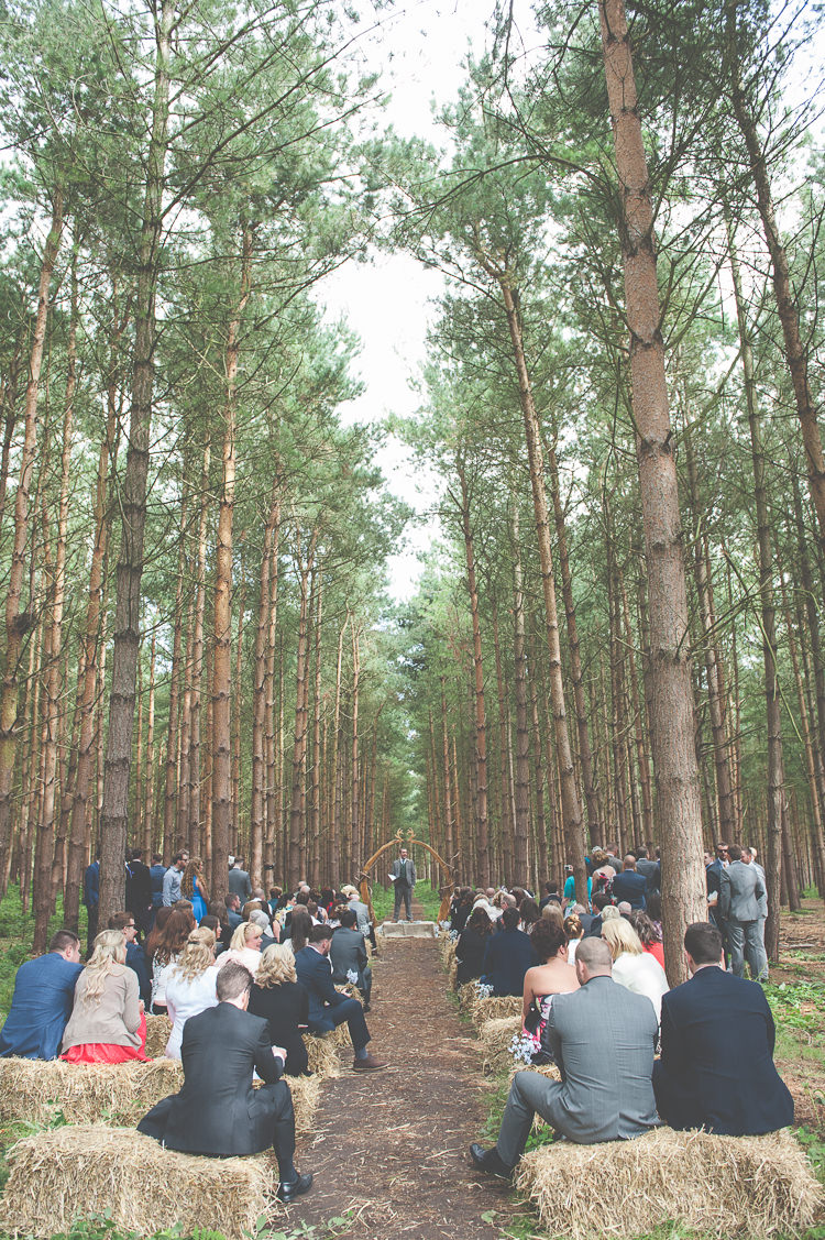 Quirky Natural Woodland Wedding http://lisahowardphotography.co.uk/