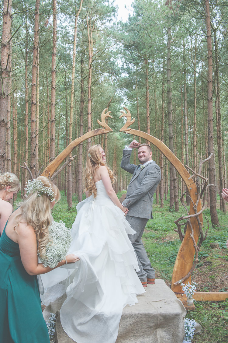 Quirky Natural Woodland Wedding http://lisahowardphotography.co.uk/